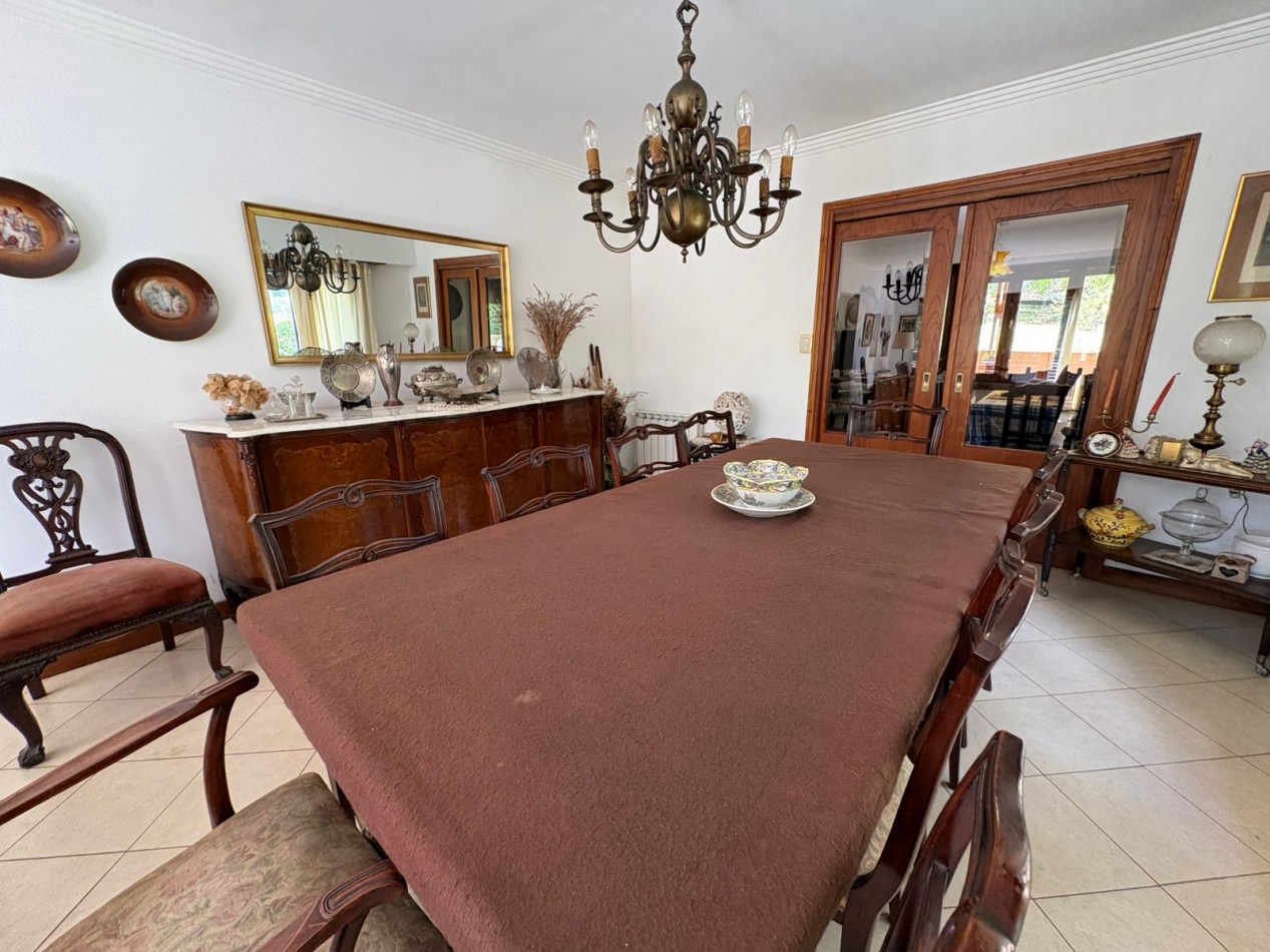 VENTA CASA EN SIERRA DE LOS PADRES CON PARQUE SOBRE ASFALTO
