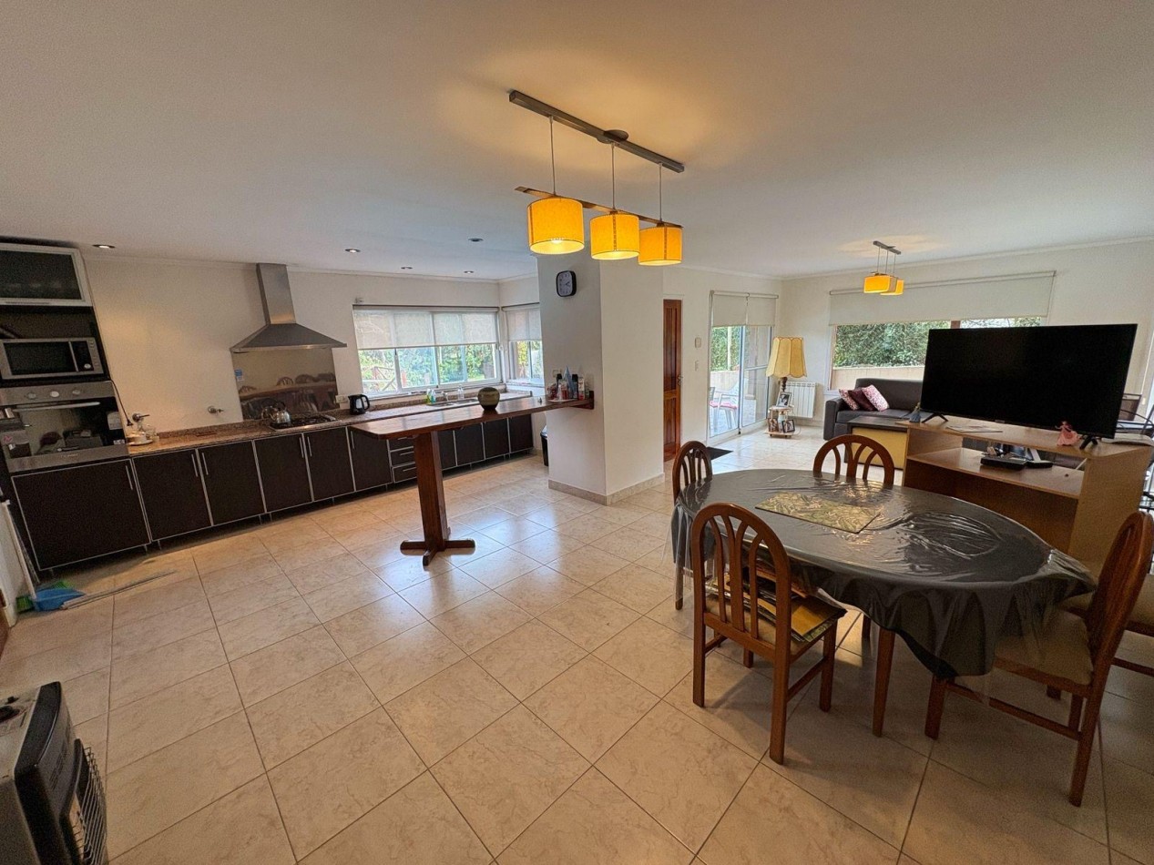 CASA  MODERNA DE 3 AMBIENTES CON PILETA EN SIERRA DE LOS PADRES 