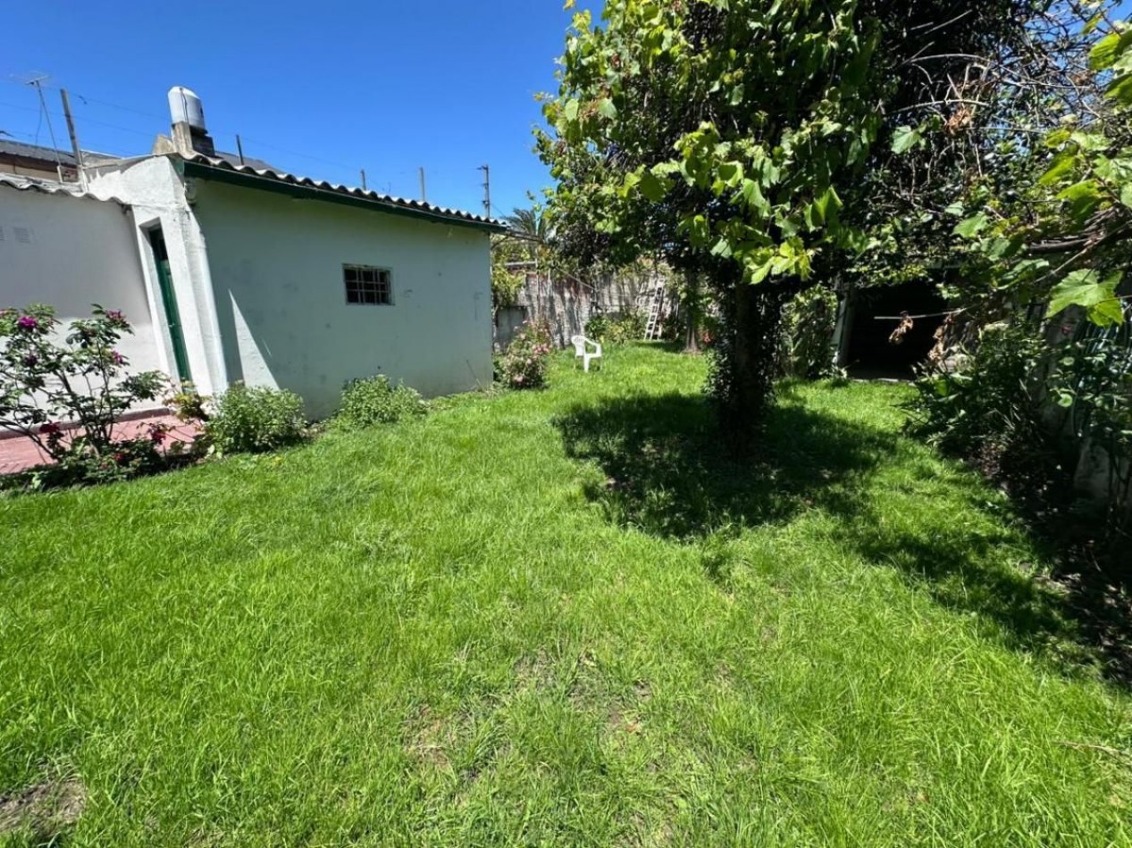 VENTA CHALET EN DOS PLANTAS CONSTITUCION APTO CREDITO 