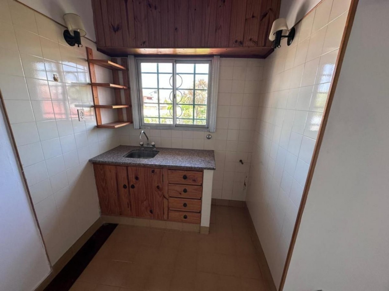 VENTA CHALET EN DOS PLANTAS CONSTITUCION APTO CREDITO 