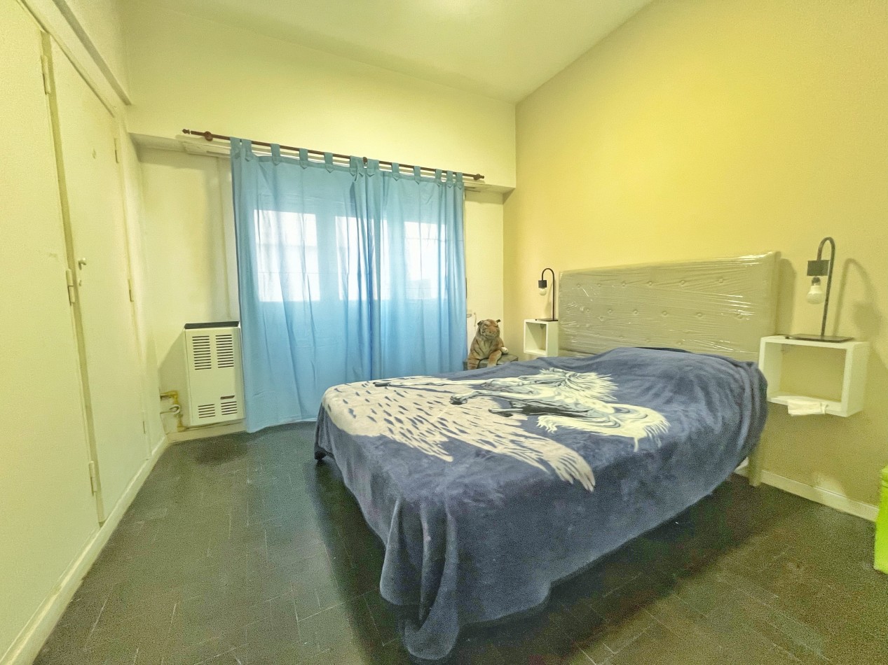 VENDEMOS DEPARTAMENTO DE 3 AMBIENTES CON DEPENDENCIA ZONA CENTRO 