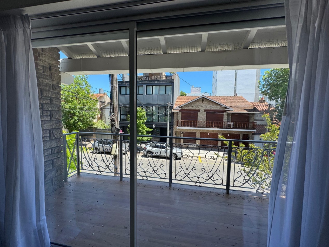 VENDEMOS CASA DE 4 AMB CON COCHERA EN CHAUVIN