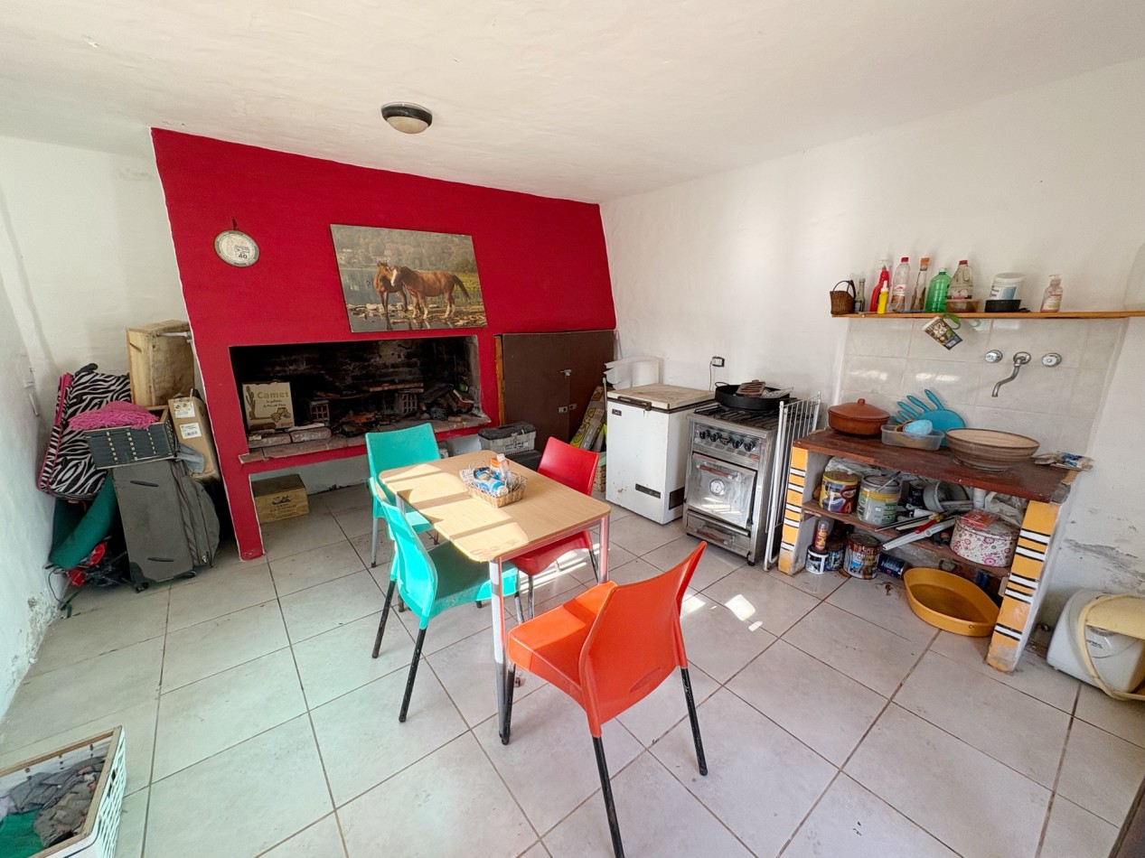 CASA EN BARRIO LA FLORIDA 5 AMBIENTES CON PILETA 