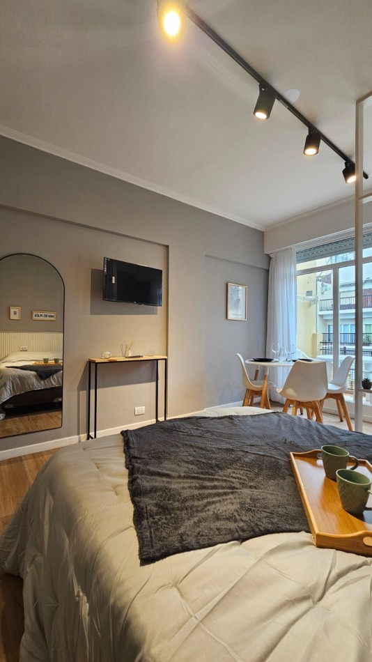 VENDEMOS DEPARTAMENTO DE 1 AMBIENTE CON AMPLIO BALCON RECICLADO INTEGRO 