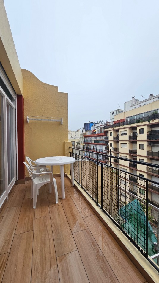 DEPARTAMENTO 1 AMB - RECICLADO A NUEVO - A LA CALLE CON BALCON TERRAZA 